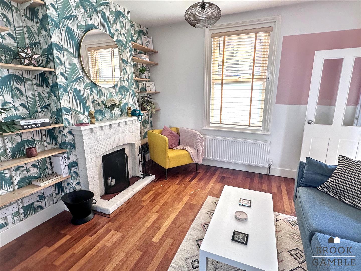 2 Bedroom House. Sydney Road in Eastbourne,  17